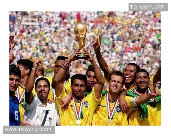 成名较晚的足球明星们如何逆袭成就辉煌职业生涯的传奇故事