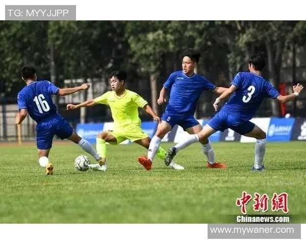 足球明星卡通形象大集合带你领略绿茵场上的传奇风采与精彩瞬间